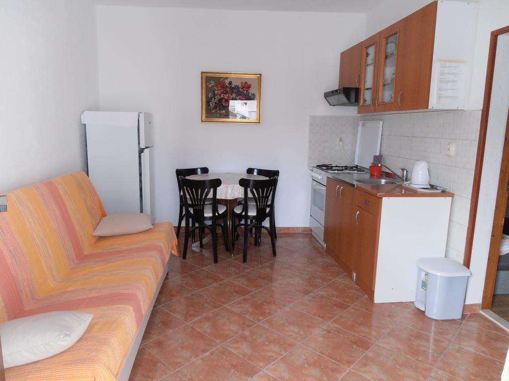 Apartment Perovic Baska Voda Luaran gambar