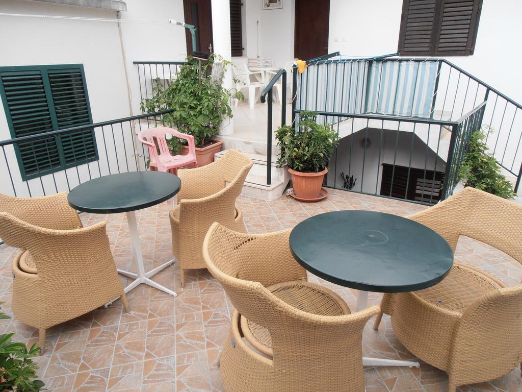 Apartment Perovic Baska Voda Luaran gambar