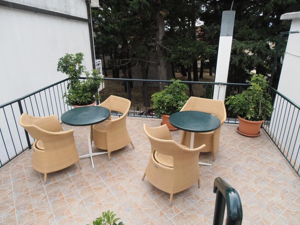 Apartment Perovic Baska Voda Luaran gambar