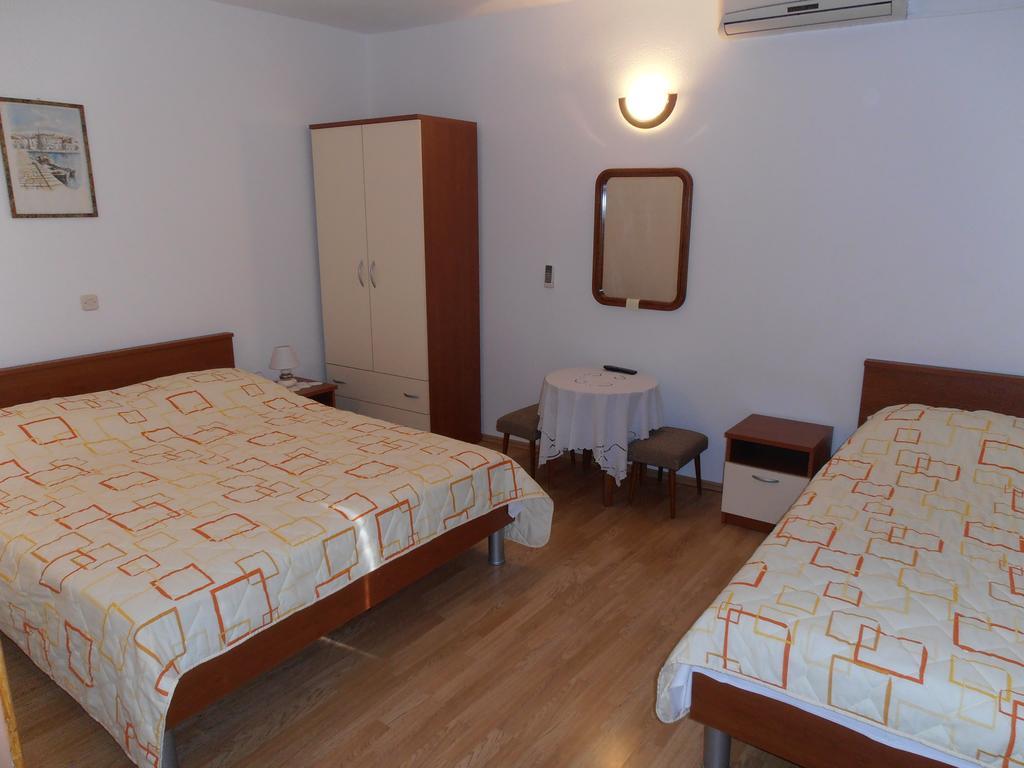 Apartment Perovic Baska Voda Luaran gambar