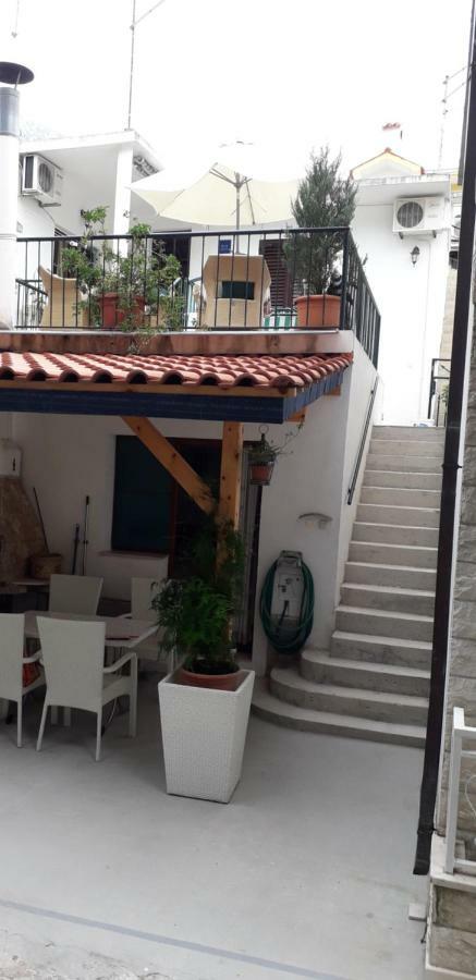 Apartment Perovic Baska Voda Luaran gambar