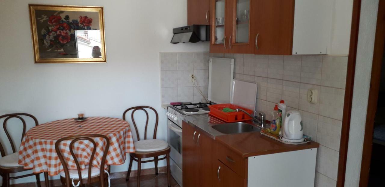 Apartment Perovic Baska Voda Luaran gambar