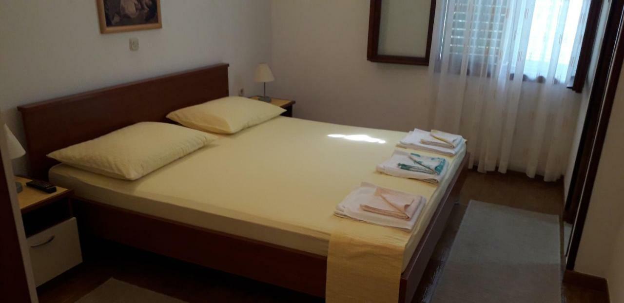 Apartment Perovic Baska Voda Luaran gambar